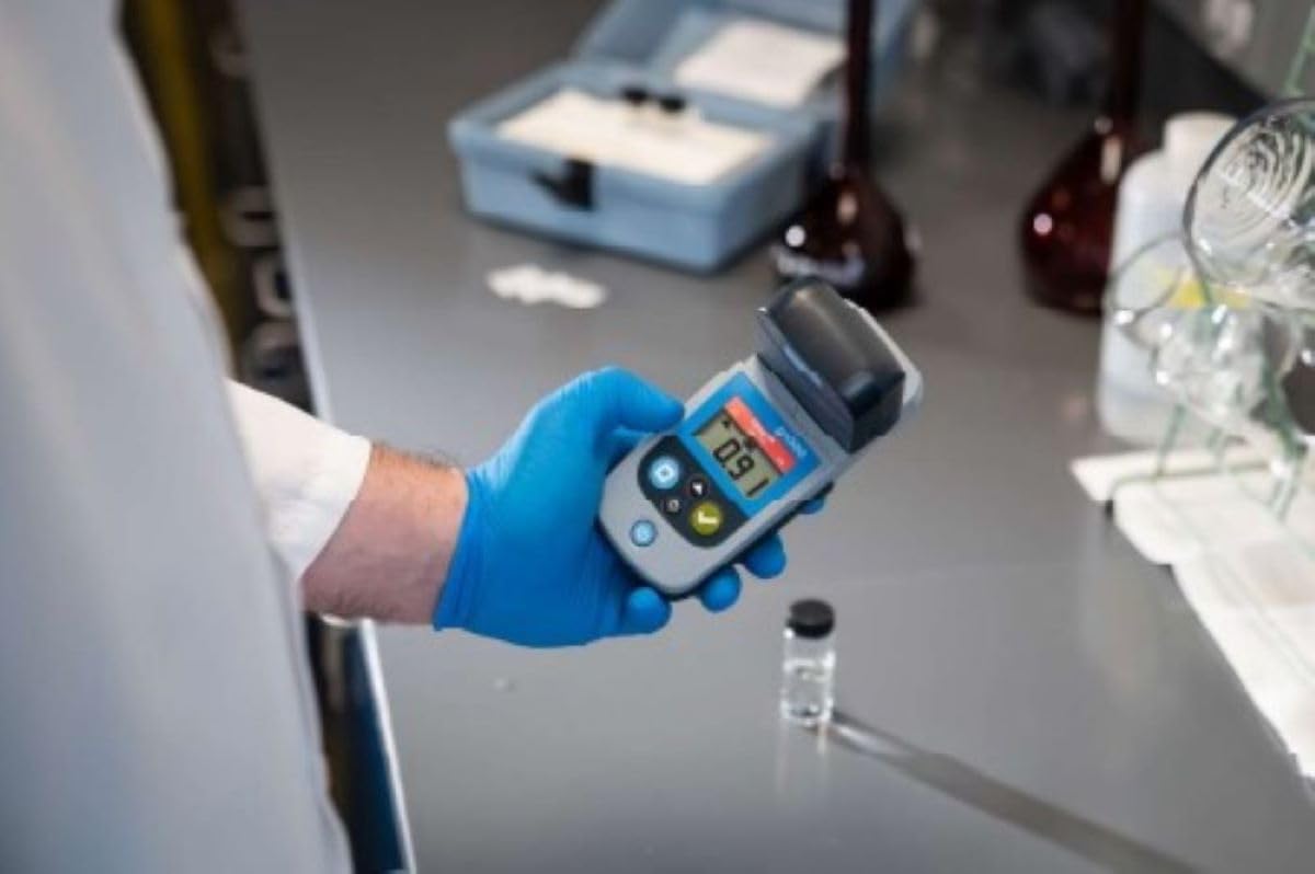 Hach DR300 Pocket Colorimeter, Free + Total Chlorine LR/HR, LPV445.97.00110 | Waterproof Portable Design, Large Backlit Display, Easy-to-Use Interface, Includes Carry Case, Reliable Water Quality Testing - Image 6